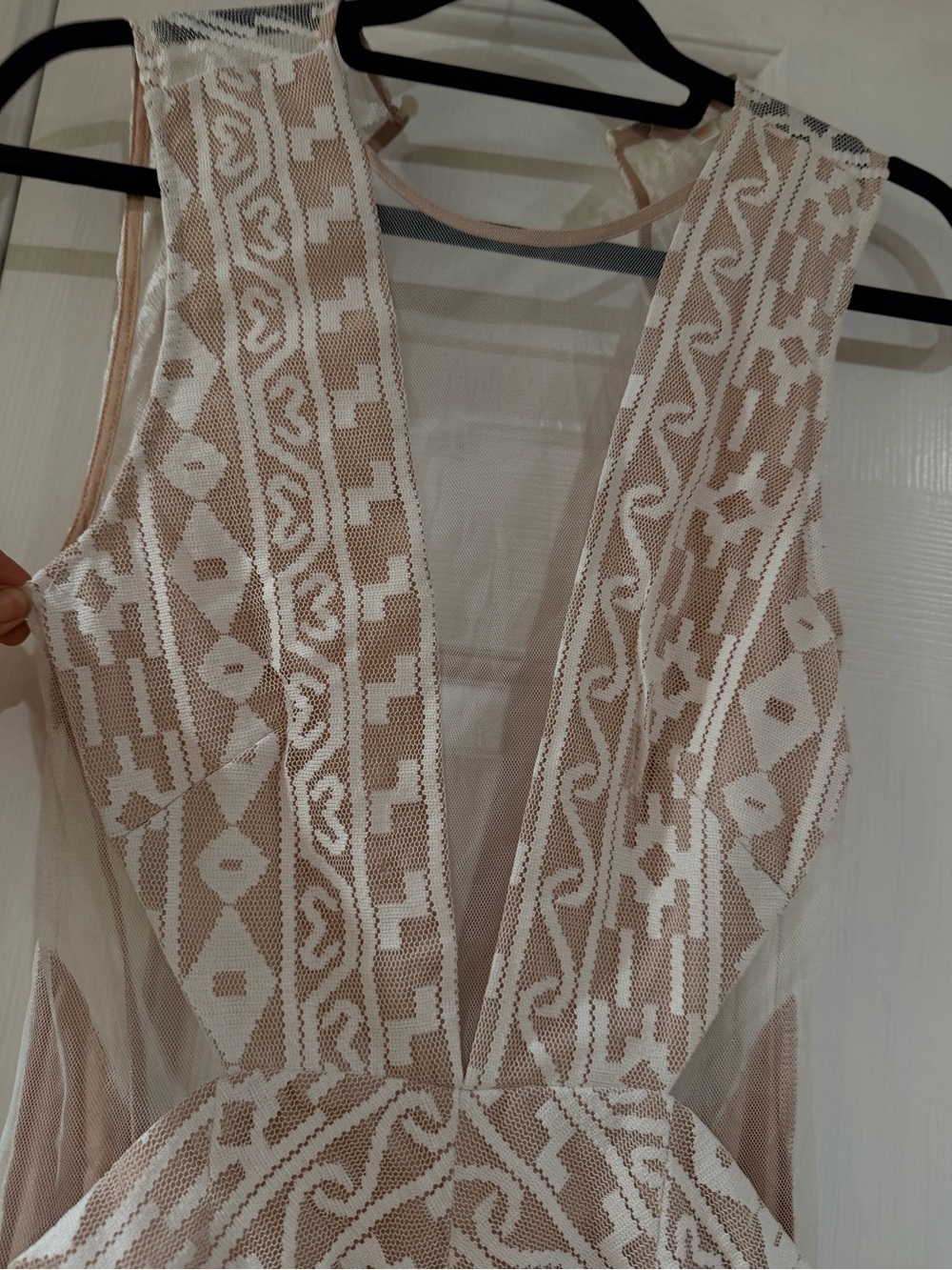 New Luxxel Ivory and Nude Sheer Lace Maxi Gown - Picture 5 of 7